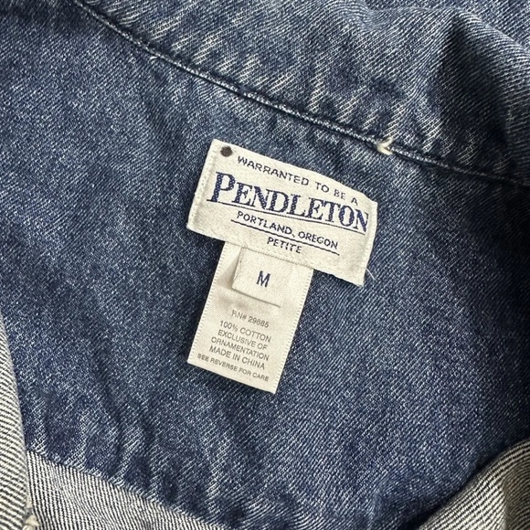 Pendleton womens Embellished Beaded Denim blue Jean Jacket Size M Medium Petite - Picture 6 of 8